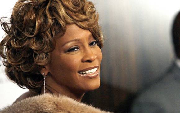 Whitney Houston en la fiesta previa a los Grammy en Beverly Hills, California, en 2007. FOTO: REUTERS/Mario Anzuoni