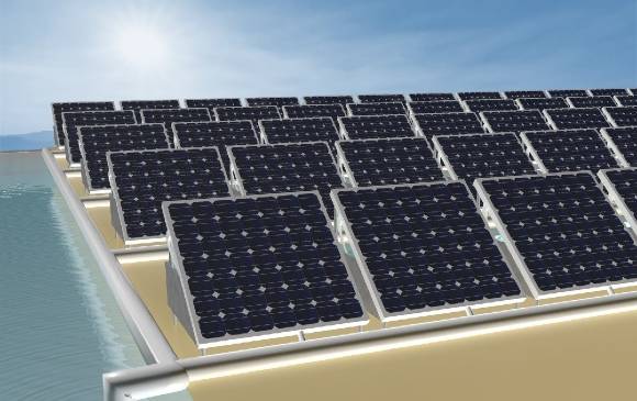El dispositivo recicla el calor residual del panel solar y lo utiliza en el sistema de purificación. Necesita calentar el agua para evaporarla y separarla de los contaminantes. FOTO Wenbin Wang
