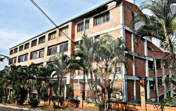 La I.E. Betsabé Espinal deberá ser cerrada si no se soluciona el problema de los baños. FOTO CORTESÍA