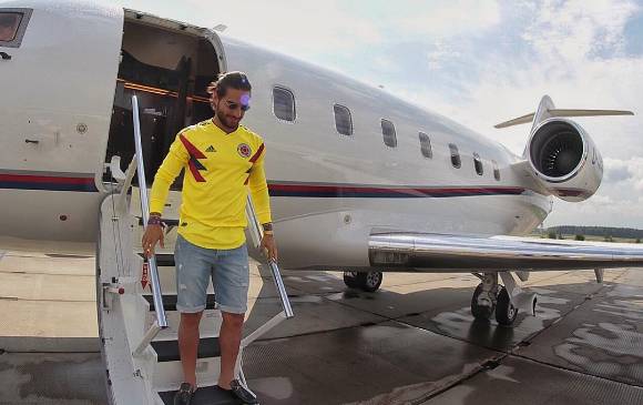 Maluma llegando a la ciudad Saransk, en Rusia. FOTO: @Maluma