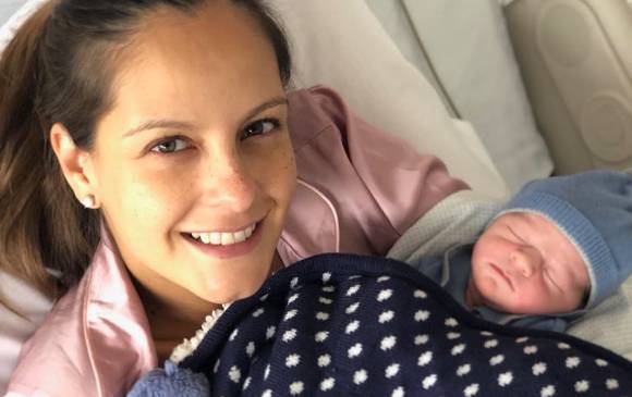 Laura Acuña aprovechó su cuenta de Instagram para presentar a Nicolás. FOTO: @lauraacuña