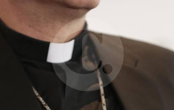 El sacerdote católico fue capturado por tocar a una niña de 9 años. FOTO ARCHIVO
