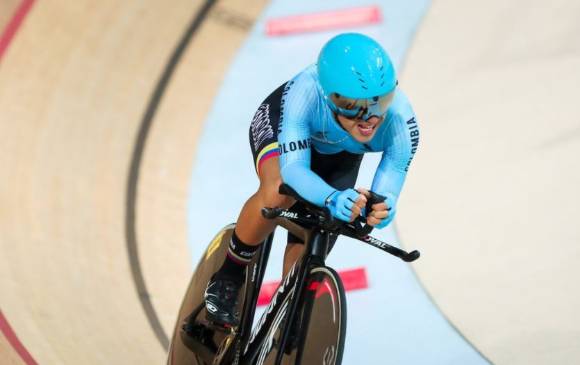 El antioqueño Alejandro Perea en acción durante una prueba en la pista. FOTO ARCHIVO EC