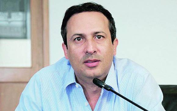 El precandidato a la Alcaldía de Medellín por el movimiento “Seguimos Contando Con Vos”, Santiago Gómez. FOTO cortesía