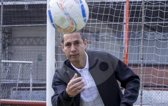 Pabón entiende que la capacitación debe ser permanente. Es uno de los asistentes a los encuentros de coaching en el Politécnico JIC. FOTO Juan A. Sánchez