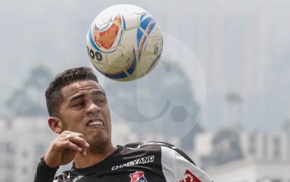 Yulián Anchico, defensa del DIM. El rival, Once Caldas, viene de empatar 2-2 con Chicó y tiene 13 puntos. FOTO Robinson Sáenz