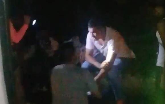 Otros lesionados fueron atendidos por ambulancias de la concesión Hatovial. CORTESÍA GUARDIANES DE ANTIOQUIA