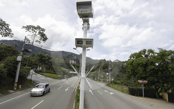 Las cámaras autorizadas para operar en Colombia se pueden consultar en la página de Mintransporte. FOTO Manuel Saldarriaga Las cámaras autorizadas para operar en Colombia se pueden consultar en la página de Mintransporte. FOTO Manuel Saldarriaga