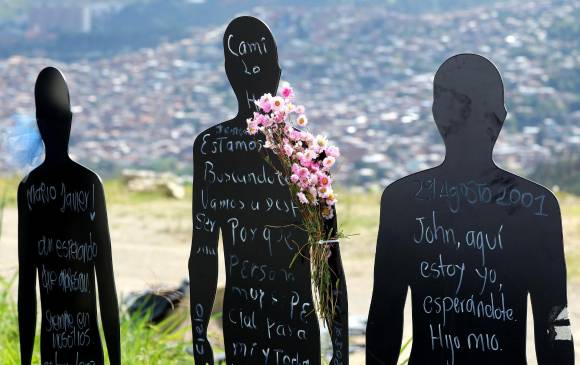 Uno de los símbolos de la violencia en la comuna 13 es la escombrera, donde habría un centenar de desaparecidos sepultados. FOTO ARCHIVO 