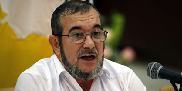 Timochenko durante el acto de la firma el pasado 26 de septiembre en Cartagena. FOTO DONALDO ZULUAGA