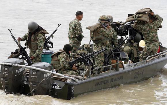Contraloría halla irregularidades en contratos de la Armada