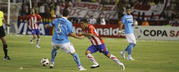 Junior venció a Gremio y es líder del Grupo 2 de la Copa Libertadores | Colprensa | Junior hizo respetar su casa y derrotó este jueves en la noche 2-1 a Gremio de Brasil.