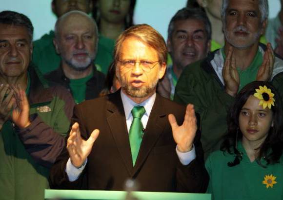 Mockus deseó éxitos a Santos