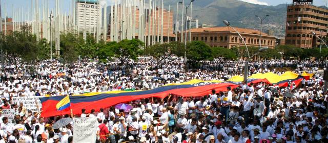 Resultado de imagen para marchas paz colombia