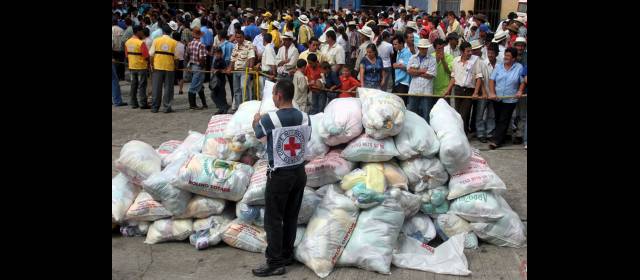 Desplazamiento masivo creció 52% en 2011, denuncia el CICR | El CICR ha intervenido con ayudas materiales e incluso con el diálogo de los grupos armados ilegales en las zonas más afectadas por el conflicto armado. FOTO ARCHIVO
