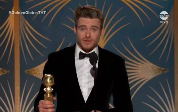 El momento que registró la transmisión de televisión al ganador Richard Madden. FOTO Cortesía TNT El momento que registró la transmisión de televisión al ganador Richard Madden. FOTO Cortesía TNT