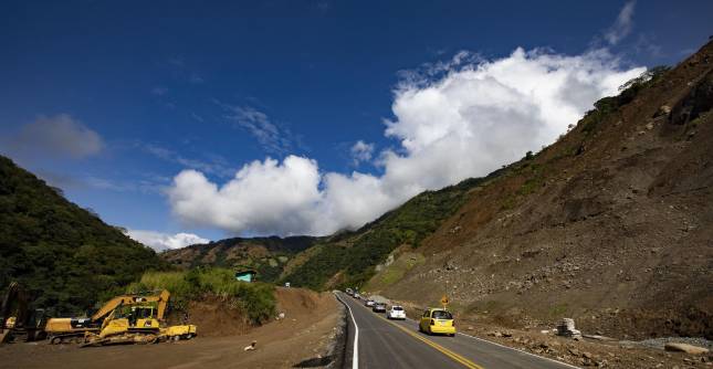 Así lucía la carretera en ese tramo a mediados de enero. FOTO EDWIN BUSTAMANTE
