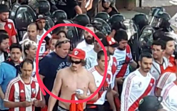 El capturado tenía boleta para ingresar a la final de la Copa Libertadores. FOTO @GerGarciaGrova