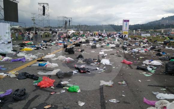 Así quedó el Olaya Herrera después de la misa del Papa