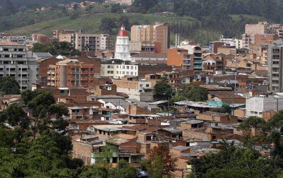 En Caldas hay pocos proyectos fuera de la zona centro o en partes aisladas. La mayoría de construcciones se hacen al interior del casco urbano. FOTOS julio césar herrera y archivo