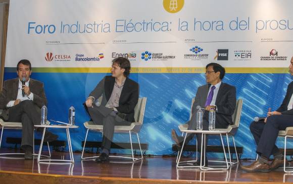 Los panelistas Jorge Valencia, director de la Upme; Santiago Ortega, docente de la EIA; Jaime Blandón, generente de la IEB y Ricardo Sierra, presidente de Celsia FOTO Julio César Herrera