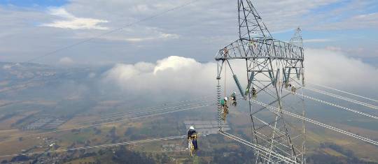 La energía en Colombia principalmente corresponde a fuentes hidráulicas y térmicas. FOTO: Colprensa.