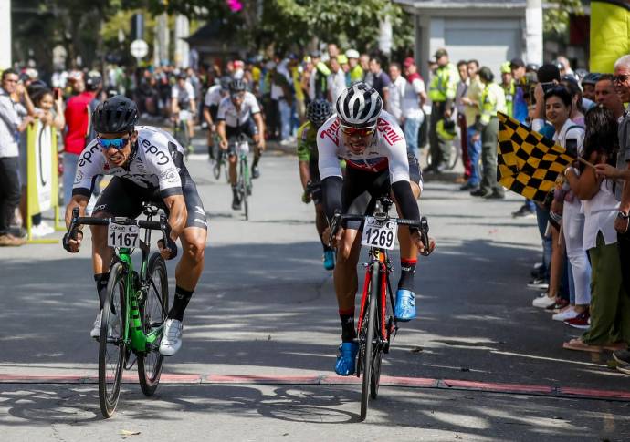 En la edición 46 del Clásico El Colombiano, hubo lugar para todas las edades, desde niños hasta adultos mayores. Fotos : Julio César Herrera