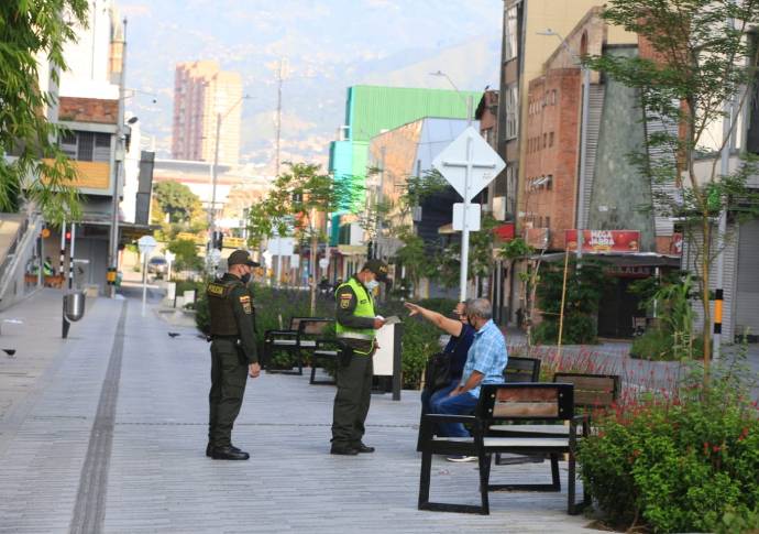 En cuestión de 15 días, del 30 de junio al 14 de julio, Antioquia duplicó sus casos confirmados de covid-19 y cuadriplicó sus muertes. Así de crudas y de duras son las cifras oficiales que muestran el comportamiento de la pandemia en la región. Foto: Juan Antonio Sánchez