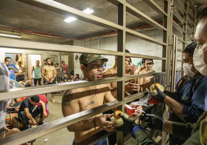 El chef realizó una preparación especial para las personas privadas de la libertad. FOTO CARLOS VELÁSQUEZ