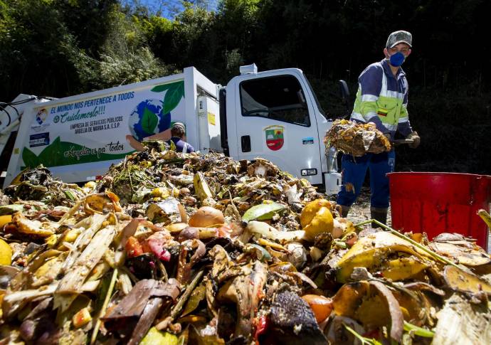 En el municipio de Argelia se procesan los residuos orgánicos para producir compostajes. Desde la cocina se empieza a realizar la separación de los residuos. Foto: Jaime Pérez
