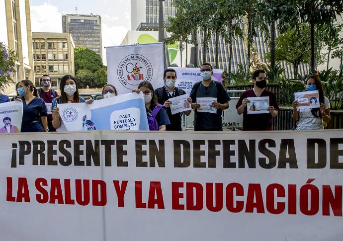 El Ministerio de Salud se pronunció y aseguró que a todos los residentes se les realizarán los pagos pendientes a través de giros parciales, una vez sea validada la información requerida. FOTO JUAN ANTONIO SÁNCHEZ OCAMPO