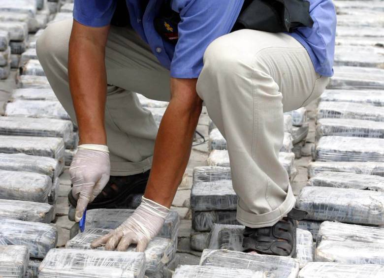Al menos 200 kilos de la droga habían sido embarcados en un puerto colombiano e iba rumbo a los mercados ilegales del norte. 