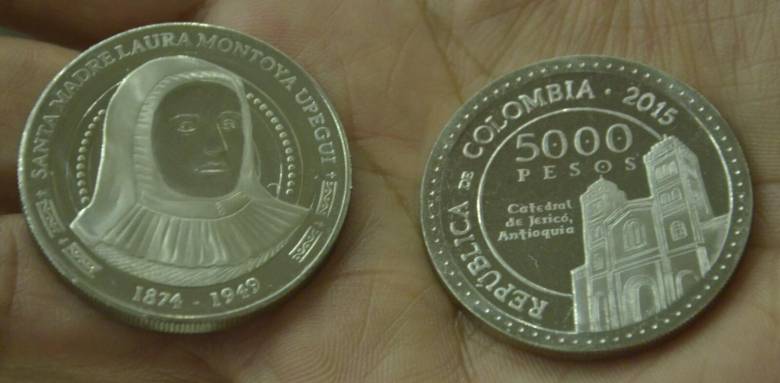 Así se ve la moneda de la Madre Laura. FOTO CORTESÍA