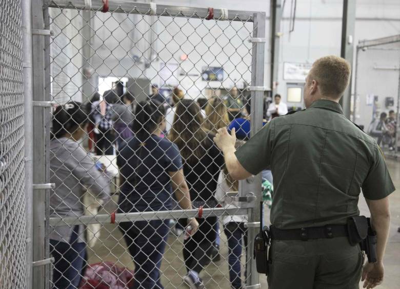 Cerca de 2.300 niños y niñas se encuentran en los refugios del gobierno ubicados en la frontera. EE. UU. asegura que cuentan con nutrición, educación y actividades recreativas. FOTO afp