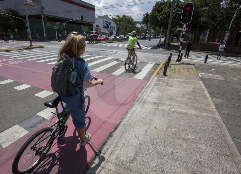 Las ciclorrutas del Amva que están pendientes de aprobación de Planeación y que no alcanzarán a ejecutarse en 2019 son la de la calle 34, quebrada La Iguaná y la 65 norte. FOTO EDWIN BUSTAMANTE
