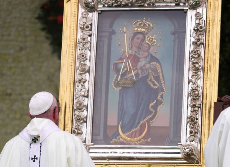 Una misa entre flores celebró el Papa en Medellín