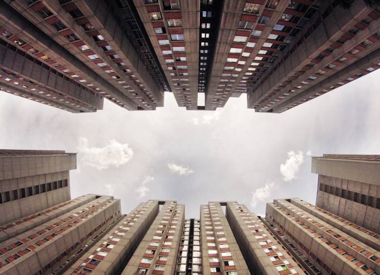 Si siente que su lugar de trabajo o vivienda en una edificación le puede causar problemas de salud, consulte con su médico. FOTO ARCHIVO - MARIO VALENCIA