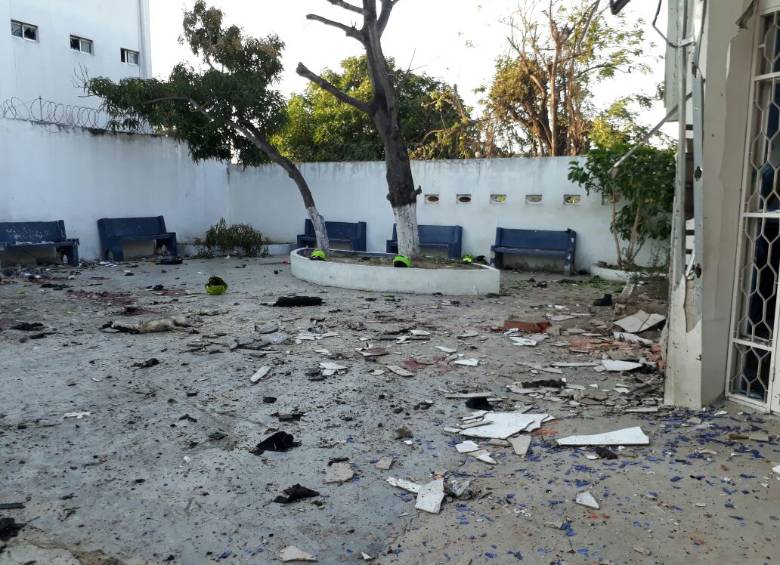 Así quedó la estación de Policía de Barranquilla. Foto: Colprensa