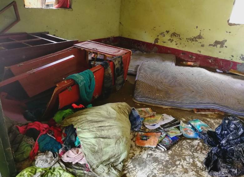 Creciente del Cauca por destaponamiento de túnel dejó 600 damnificados