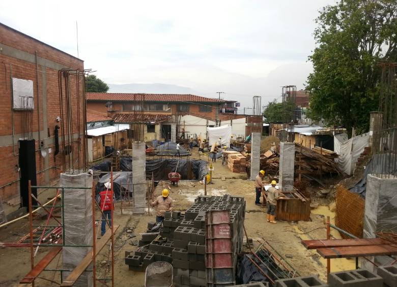La obra es del Municipio y es ejecutada por la EDU. FOTO cortesía