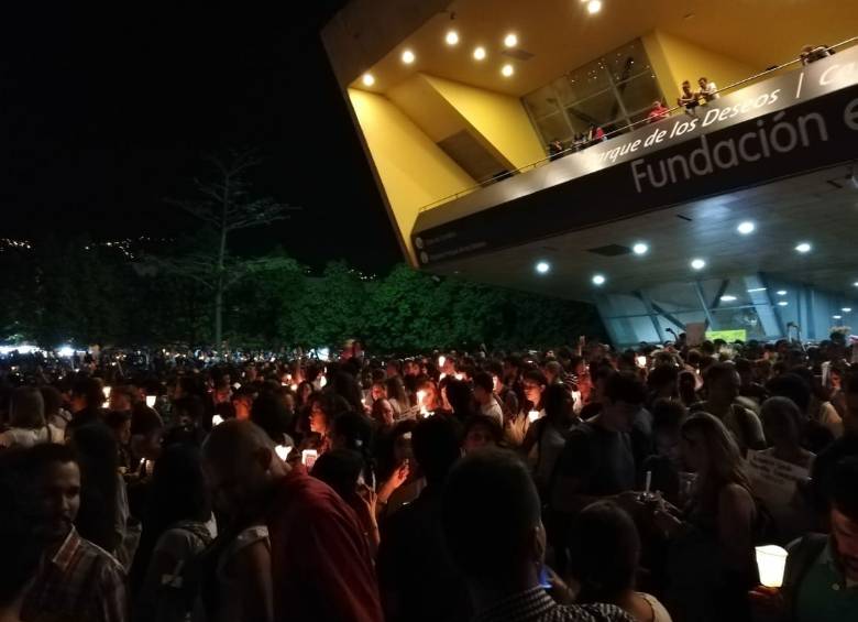 La multitudinaria Velatón en Medellín por los líderes asesinados