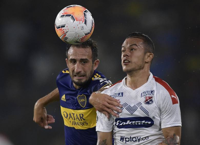 DIM juega en La Bombonera ante Boca Juniors. FOTO AFP