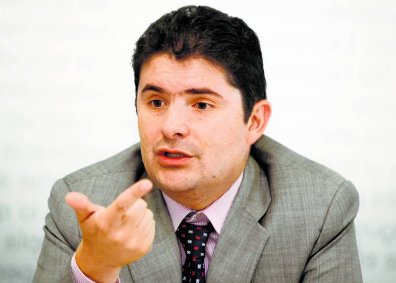 El ministro de Vivienda, Luis Felipe Henao, asegura que con Pipe 2.0 las facilidades para acceder a vivienda propia se aumentarán. Foto: archivo