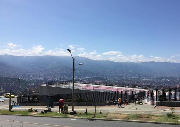 Sector La Aurora, en el occidente de Medellín. FOTO EDWIN BUSTAMANTE