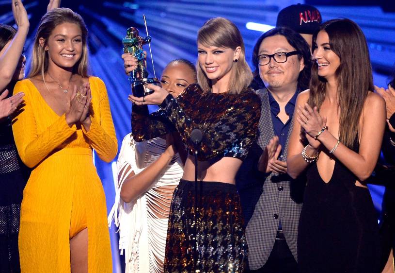 Taylor Swift fue la gran ganadora de la noche. FOTO AFP