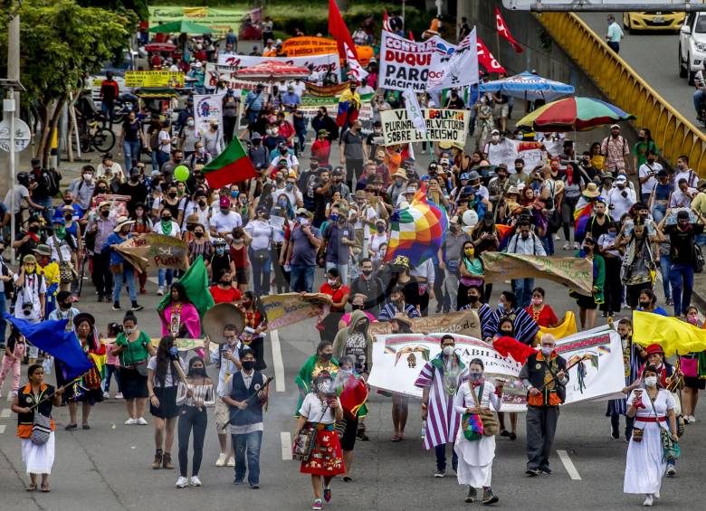 La comunidad indígena Inga estuvo al frente de la marcha. Hizo un llamado de apoyo a la Minga. FOTOS Juan Antonio sánchez