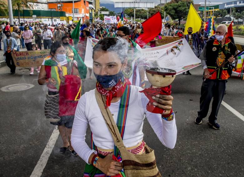 En Medellín, la gente marchó con tranquilidad