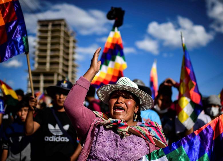 Las protestas indígenas en contra del gobierno de Janine Áñez se concentran principalmente en Cochabamba y en la ciudad de El Alto, vecina de La Paz, capital de Bolivia. FOTO AFP