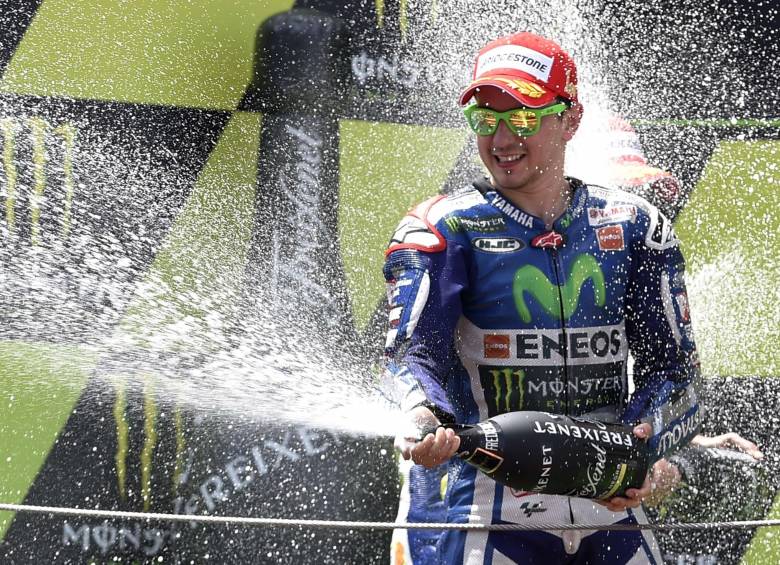Montoya se aferra al liderato
