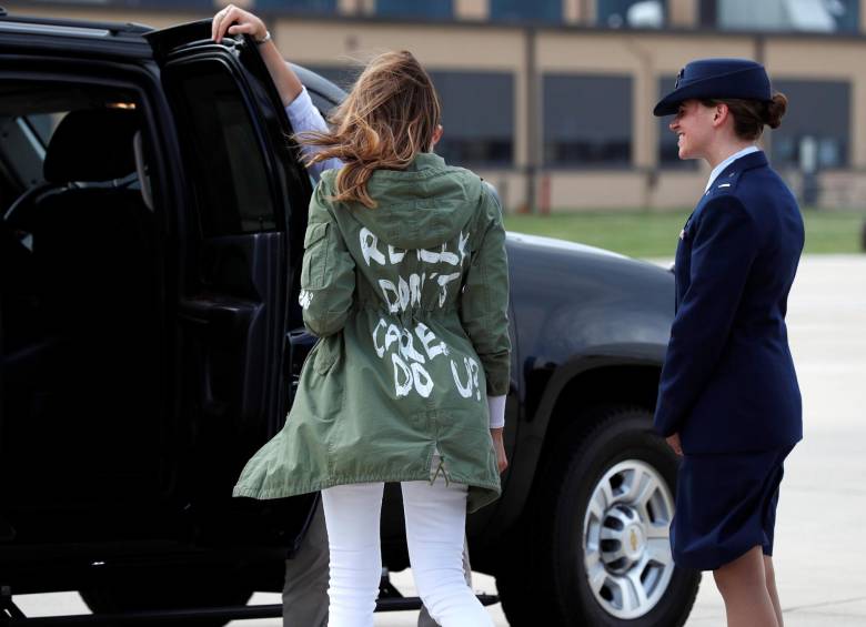 En la chaqueta se leía el mensaje “Realmente no me importa, ¿a ti?”. FOTO REUTERS
